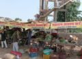 सब्जी की 160 दुकानों पर लगाए मतदाता जागरूकता बैनर