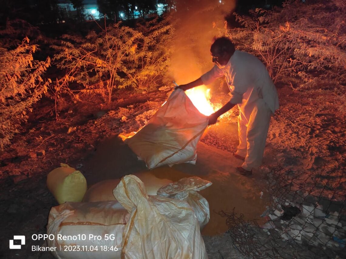 कहीं आप तो नहीं खा रहे पुराना, कीड़े लगा हुआ बदरंग मिर्ची, हल्दी, धनियां पाउडर