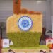 नवाचार: आठ किलो का समोसा, 1.5 फीट की जलेबी, एक किलो का गुलाब जामुन, 135 किग्रा का केक, 24 फीट की सोनपापड़ी बनाकर मतदान का संदेश