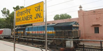 रेलवे द्वारा आगामी त्यौहारी मौसम में यात्रियों की सुविधा हेतु डिब्बों में अस्थाई बढोतरी