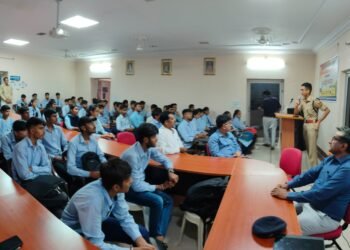 साइबर सुरक्षा जागरूकता सेमीनार : आईपीएस जांगिड़ बोले साइबर सुरक्षा राष्ट्रीय सुरक्षा का मुद्दा