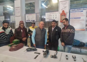 विवेकानंद के जीवन से प्रेरणा लें युवा