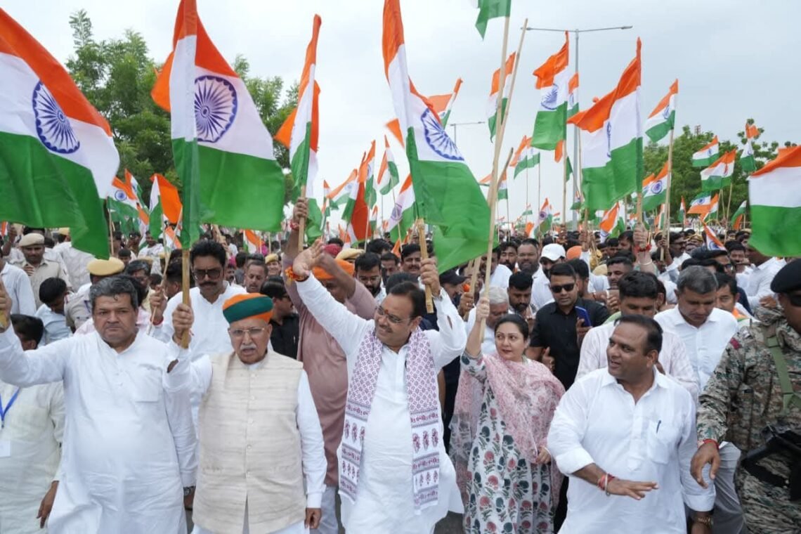 मुख्यमंत्री भजनलाल शर्मा की उपस्थिति में हजारों तिरंगों के साथ देशभक्ति में डूबा बीकानेर