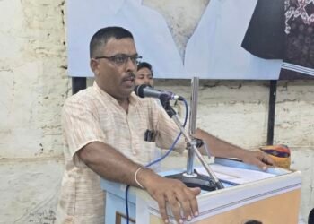 नितिन वत्सस ने दिया इस्तीफा, कहा भावनात्मक रूप से आहत