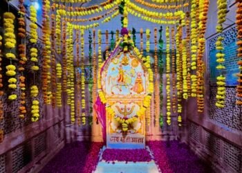 मंदिर को 200 साल पूरा होने पर मां को ओढ़ाएंगे 151 फीट की चुनरी