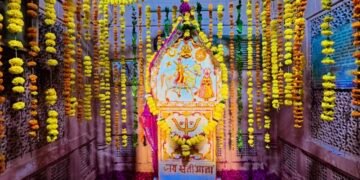 मंदिर को 200 साल पूरा होने पर मां को ओढ़ाएंगे 151 फीट की चुनरी