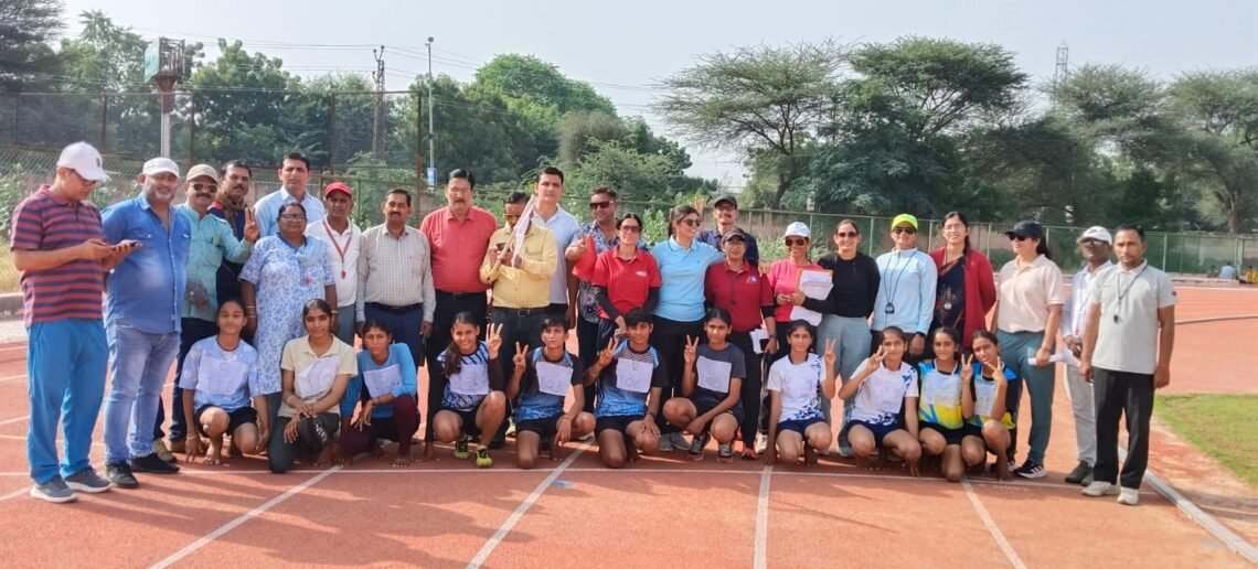 स्पोर्ट्स: बीकानेर में 69वीं जिला स्तरीय एथलेटिक्स प्रतियोगिता (छात्रा वर्ग) में इस टीम ने मारी बाजी
