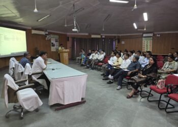 किसान रबी फसल बुवाई के लिए उन्नत बीजों का उपयोग व बीजोपचार अवश्य करें