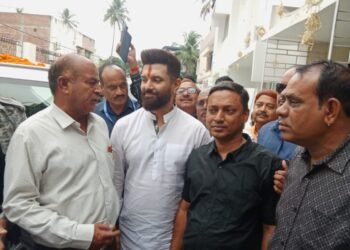 केंद्रीय मंत्री चिराग के साथ रमजान मुगल ने किया चुनावी प्रचार