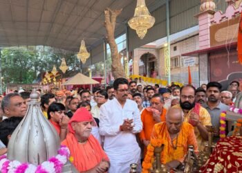 श्रीकोलायत में ध्वजारोहण के साथ तीन दिवस कार्तिक पूर्णिमा महोत्सव मेले की शुरुआत