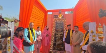 दीदी मां साध्वी ऋतम्भरा ने किया वीर सावरकर की प्रतिमा का अनावरण