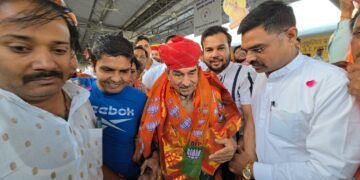 बीकानेर आगमन पर मदन राठौड़ का रेलवे स्टेशन पर भव्य स्वागत, कार्यकर्ताओं में उत्साह