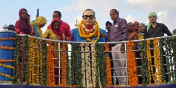 लोजपा (रामविलास) के कार्यकर्ताओं ने किया बाबा साहेब का श्रद्धामयी स्मरण