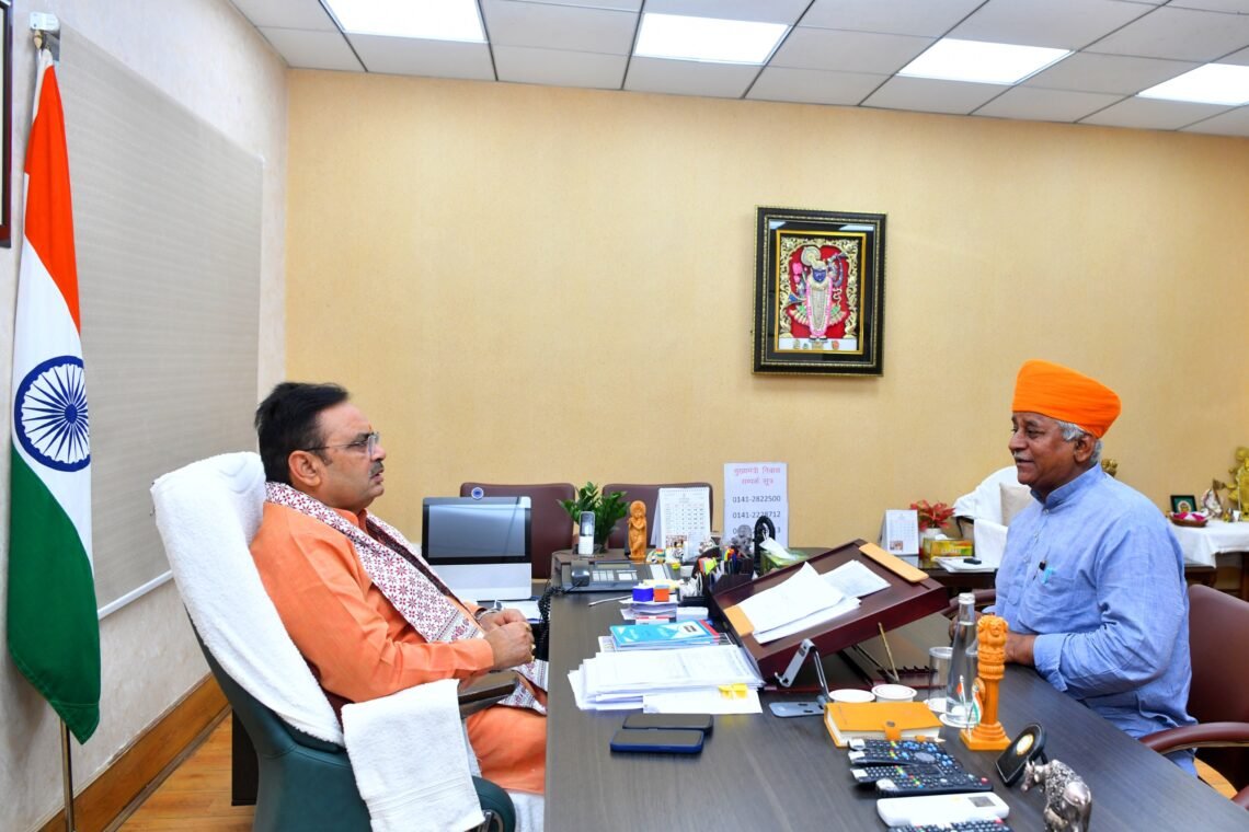 मुख्यमंत्री भजनलाल शर्मा से मिले विधायक जेठानंद व्यास, शहरी मुद्दों पर हुई चर्चा