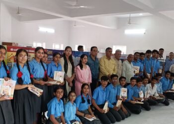 राजस्थानी भाषा अकादमी पुस्तकालय का विद्यार्थियों ने किया अवलोकन