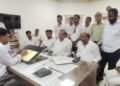 रेल फाटक समस्या से निजात दिलाने को लेकर कल्ला गहलोत काफी गंभीर, डीआरएम, और सार्वजनिक निर्माण के अतिरिक्त मुख्य अभियंता से मिले दोनों नेता