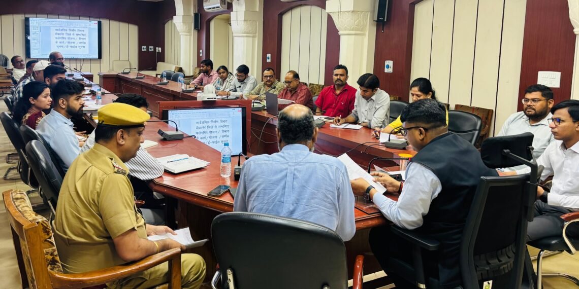 सडक सुरक्षा समिति की बैठक में लिए गए कई महत्वपूर्ण निर्णय, शीघ्र पूर्ण करें ट्रैफिक पार्क का कार्य
