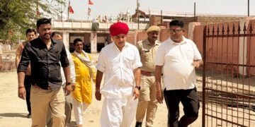 पूर्व सांसद कर्नल मानवेन्द्र सिंह ने कोडमदेसर तालाब व भैरव उद्यान का किया अवलोकन