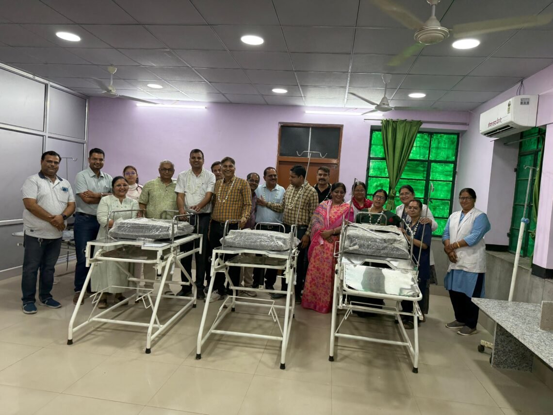 राष्ट्रीय चिकित्सक दिवस पर एसडीएम जिला अस्पताल को मिली तीन अत्याधुनिक लेबर टेबल की सौगात