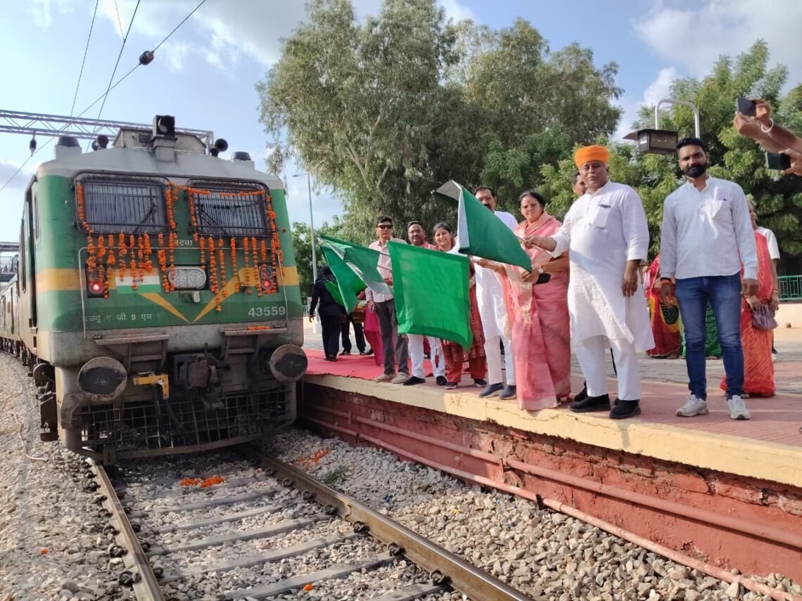 वरिष्ठ नागरिक तीर्थ यात्रा योजना: बीकानेर से पहली ट्रेन रवाना, 972 तीर्थयात्री रामेश्वरधाम के लिए हुए रवाना