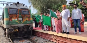 वरिष्ठ नागरिक तीर्थ यात्रा योजना: बीकानेर से पहली ट्रेन रवाना, 972 तीर्थयात्री रामेश्वरधाम के लिए हुए रवाना