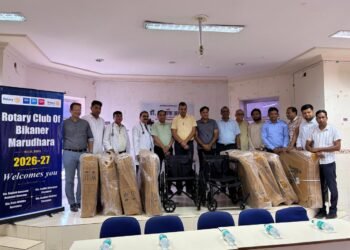 डॉ. अल्ताफ अहमद की 33वीं पुण्यतिथि पर PBM अस्पताल को 10 व्हील चेयर भेंट