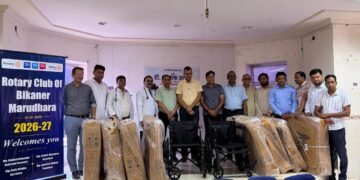 डॉ. अल्ताफ अहमद की 33वीं पुण्यतिथि पर PBM अस्पताल को 10 व्हील चेयर भेंट