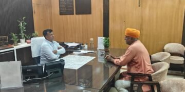 डीआरएम से मिले विधायक जेठानंद व्यास रेलवे फाटकों की समस्या के समाधान पर की चर्चा