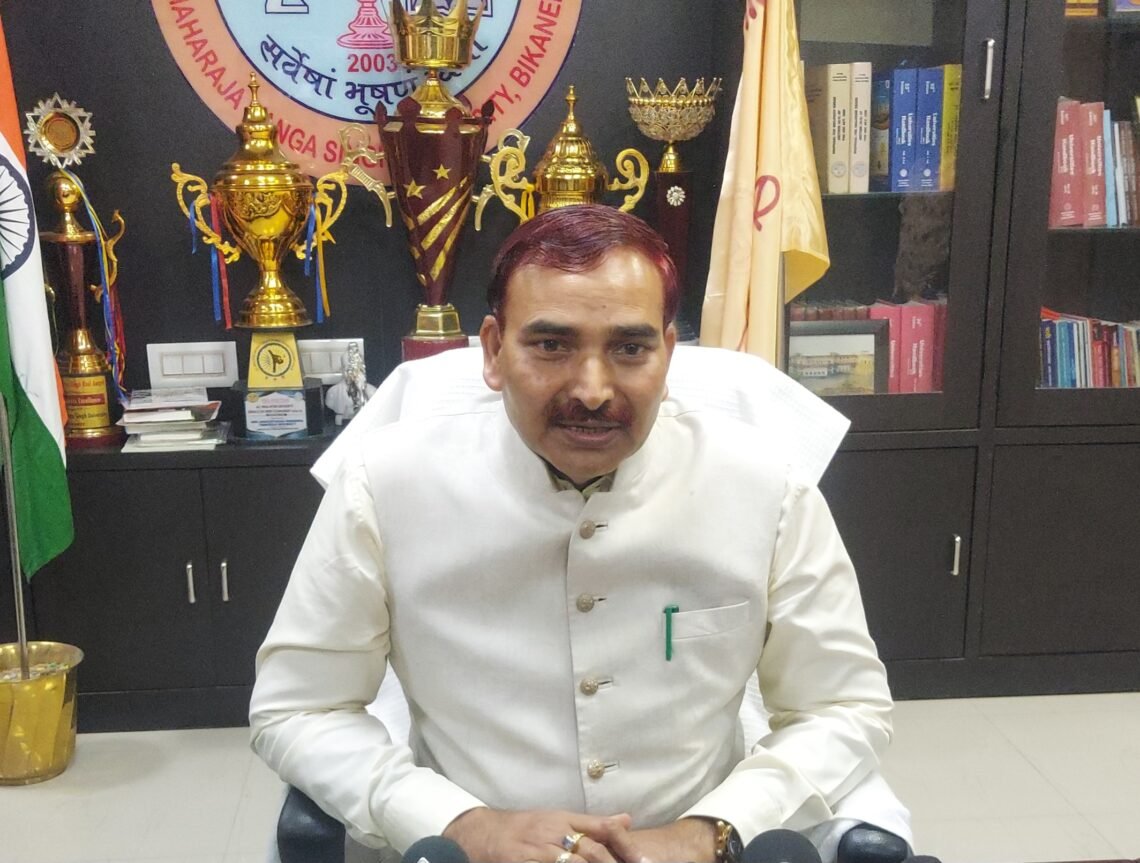 रोजगारोन्मुखी पाठ्यक्रमों के साथ ऑनलाइन कोर्स से प्रमाण-पत्र हासिल करेंगे विद्यार्थी, प्रोफेसर ऑफ प्रैक्टिस से गुणवत्तापूर्ण शिक्षा का शुभारंभ