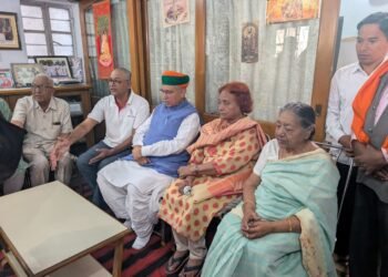 केंद्रीय मंत्री अर्जुनराम मेघवाल ने स्व. आर.के. दास गुप्ता के निवास पहुंचकर जताया शोक