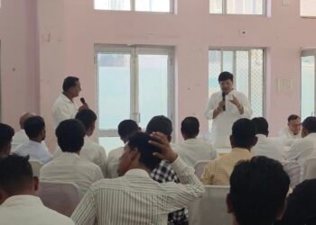 नगर निगम की साधारण सभा से पहले महापौर अनिल कल्ला ने कांग्रेस पार्षदों के साथ की बैठक, शहर के विकास और दीपावली की व्यवस्थाओं पर चर्चा